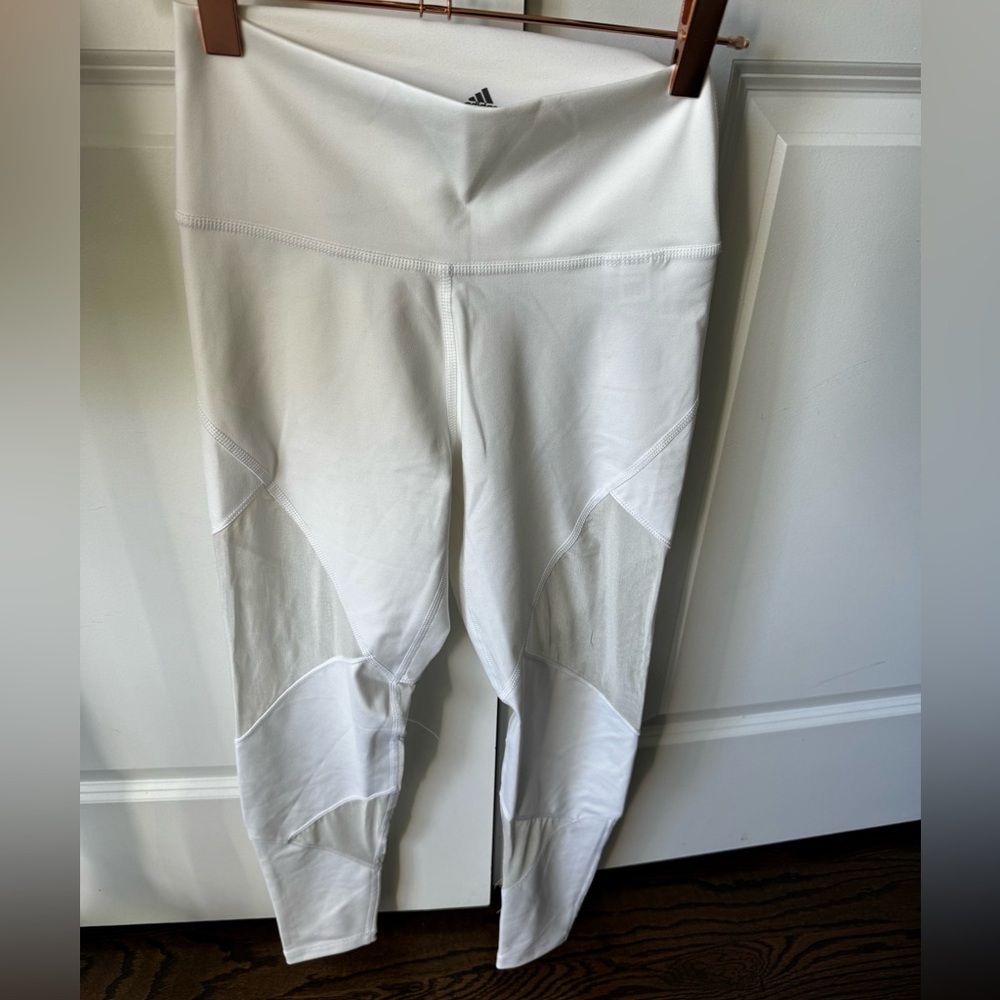ADIDAS  Believe This Wanderlust High Rise Thighs - XS